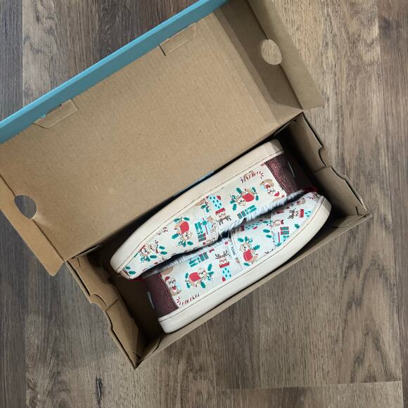 Toms Alpargata Glow In The Dark Sloth Faux Fur Lined Shoes - Picture 8 of 10